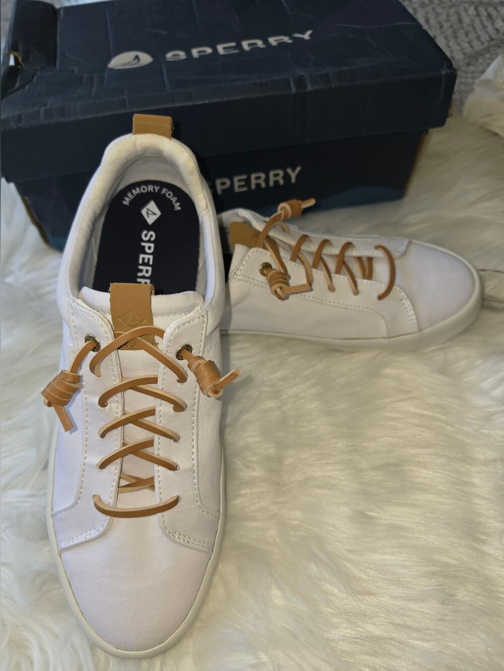 Sperry Women's Bermuda Beach Twill Lace up Sneakers - 9.5 White